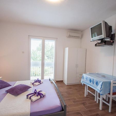 Apartments Srijemsi Mlini Δωμάτιο φωτογραφία