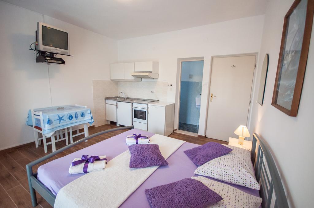 Apartments Srijemsi Mlini Εξωτερικό φωτογραφία