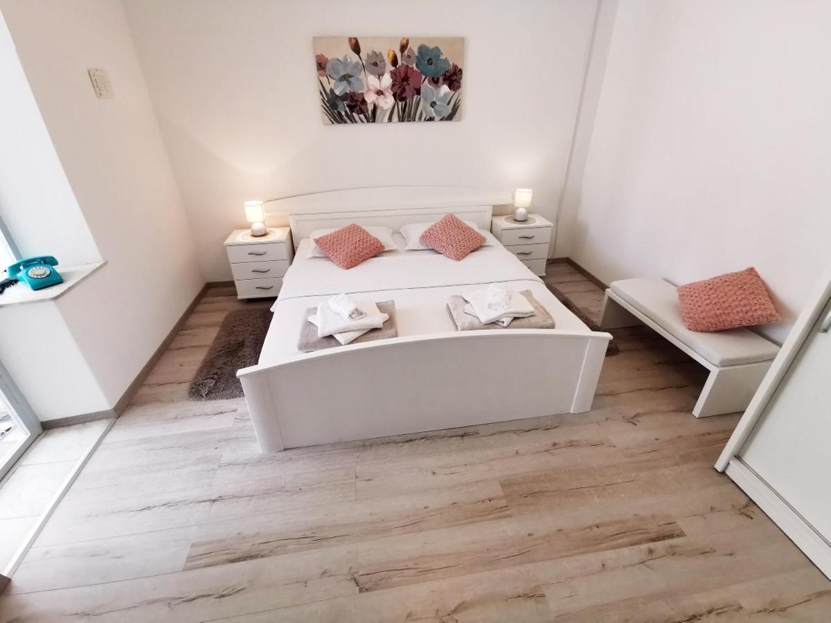 Apartments Srijemsi Mlini Εξωτερικό φωτογραφία